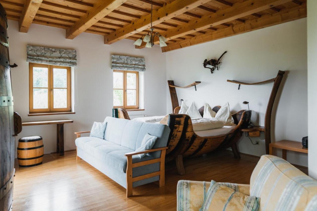 Weingut Koegl Bed & Breakfast Ratsch an der Weinstraße Exterior foto
